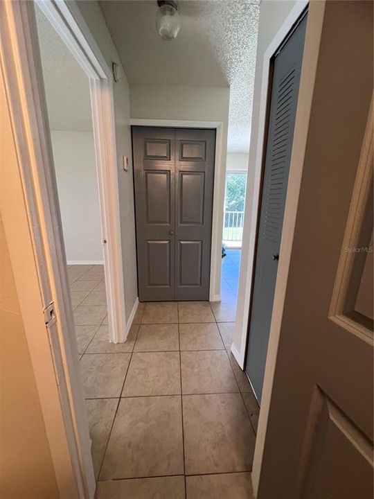 出租: $1,400 (1 贝兹, 1 浴室, 665 平方英尺)