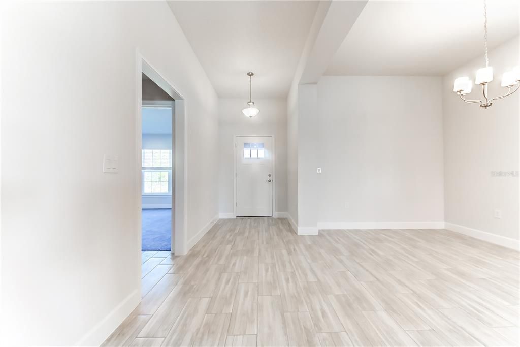 待售: $406,100 (3 贝兹, 2 浴室, 1970 平方英尺)