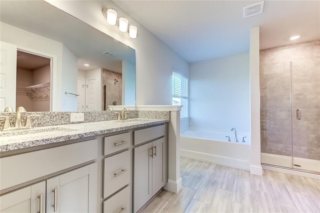 待售: $406,100 (3 贝兹, 2 浴室, 1970 平方英尺)