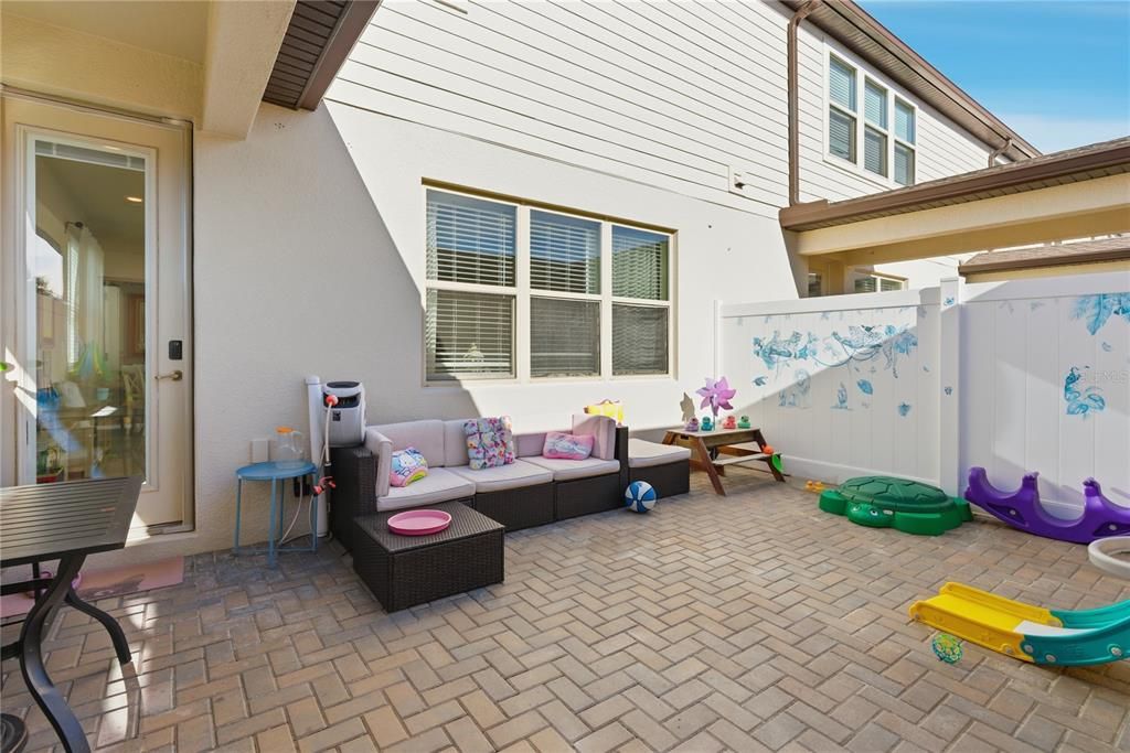 For Sale: $365,000 (3 beds, 2 baths, 1825 Square Feet)