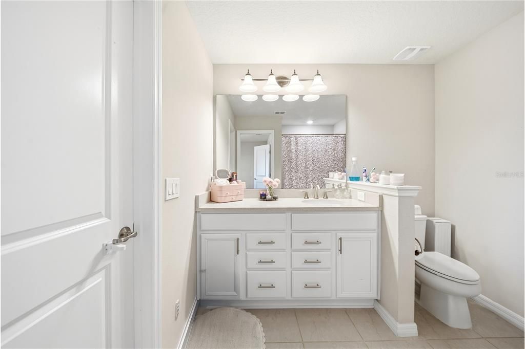 For Sale: $365,000 (3 beds, 2 baths, 1825 Square Feet)