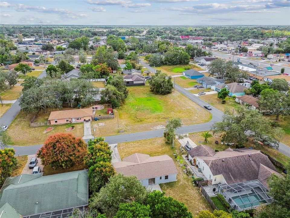 合同活跃: $275,000 (3 贝兹, 2 浴室, 1114 平方英尺)