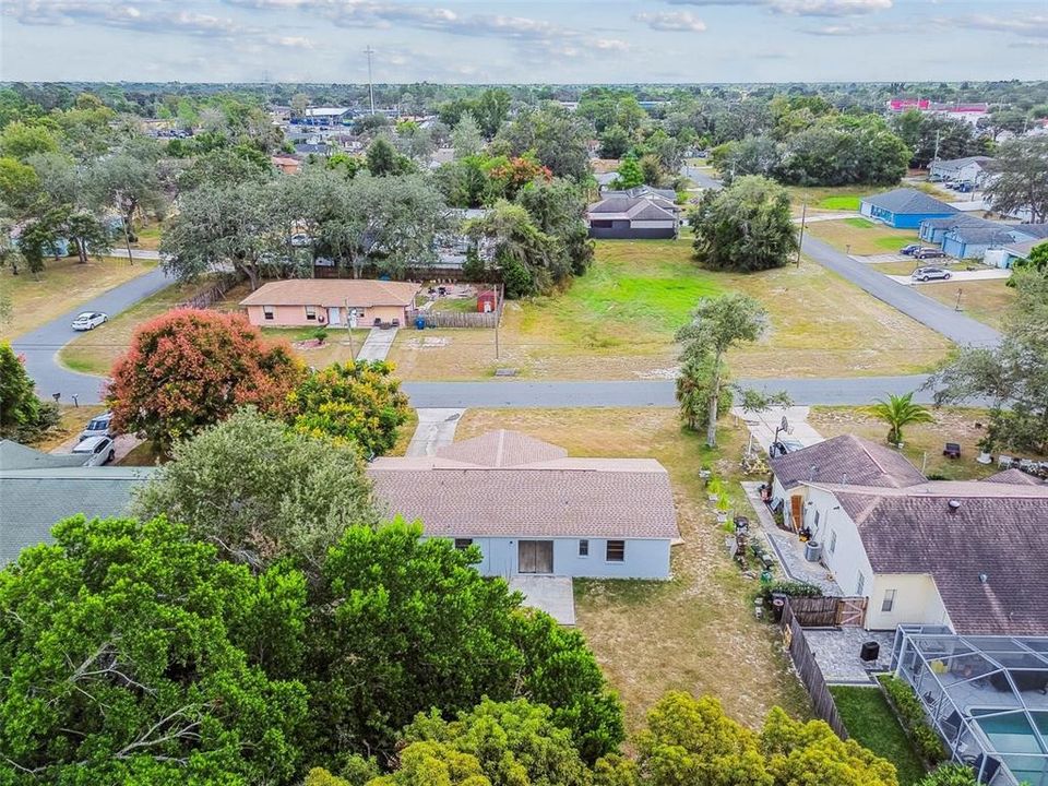 合同活跃: $275,000 (3 贝兹, 2 浴室, 1114 平方英尺)