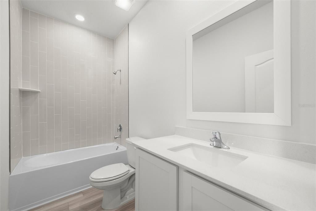 For Sale: $302,900 (3 beds, 2 baths, 1206 Square Feet)