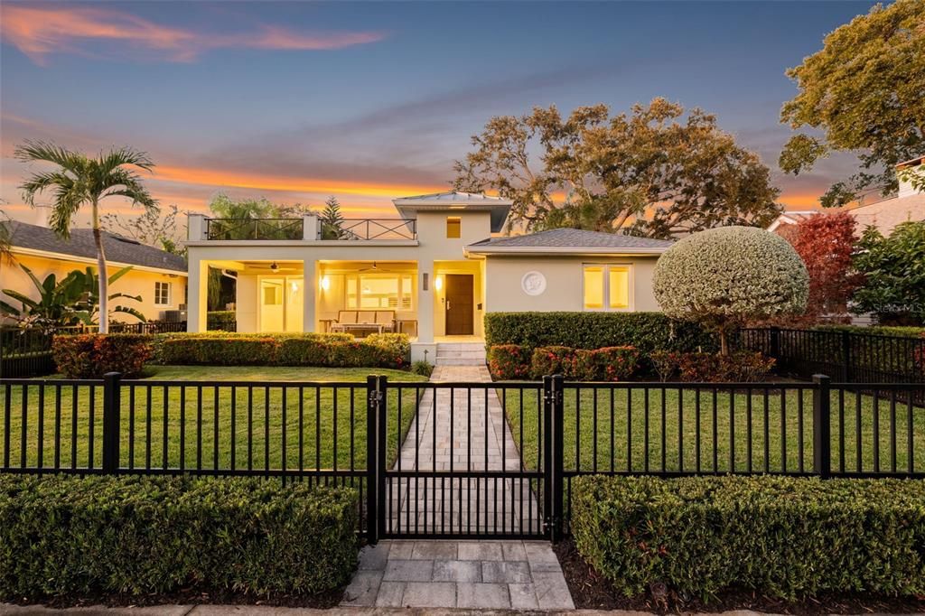 待售: $1,350,000 (3 贝兹, 2 浴室, 1948 平方英尺)