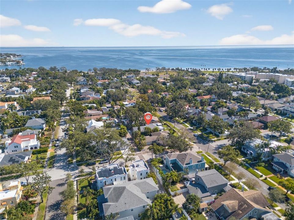 待售: $1,350,000 (3 贝兹, 2 浴室, 1948 平方英尺)