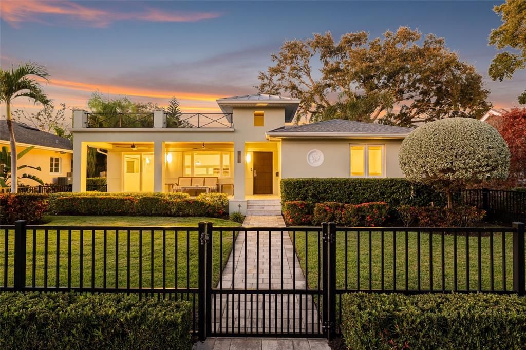 待售: $1,350,000 (3 贝兹, 2 浴室, 1948 平方英尺)