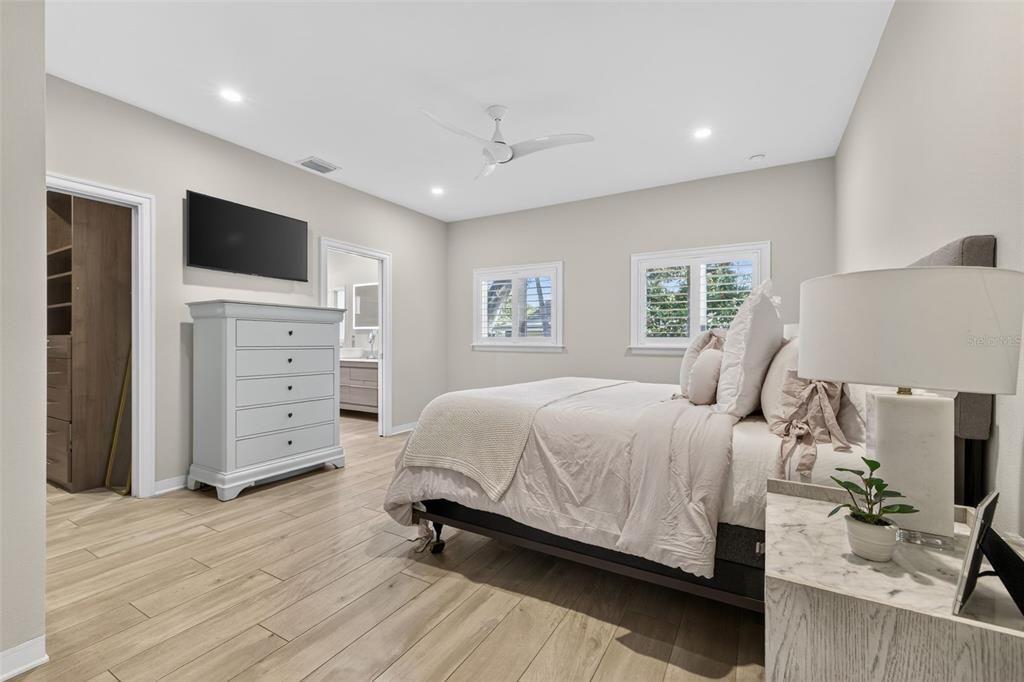 待售: $1,350,000 (3 贝兹, 2 浴室, 1948 平方英尺)