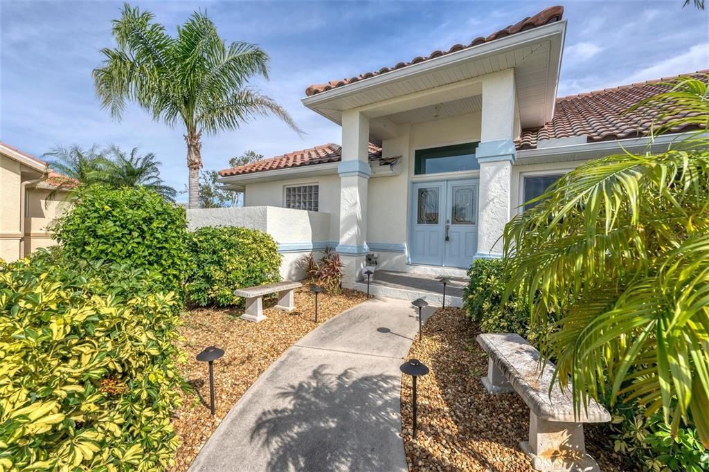 For Rent: $7,985 (3 beds, 2 baths, 2209 Square Feet)