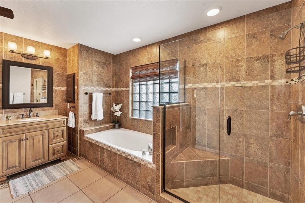 For Rent: $7,985 (3 beds, 2 baths, 2209 Square Feet)