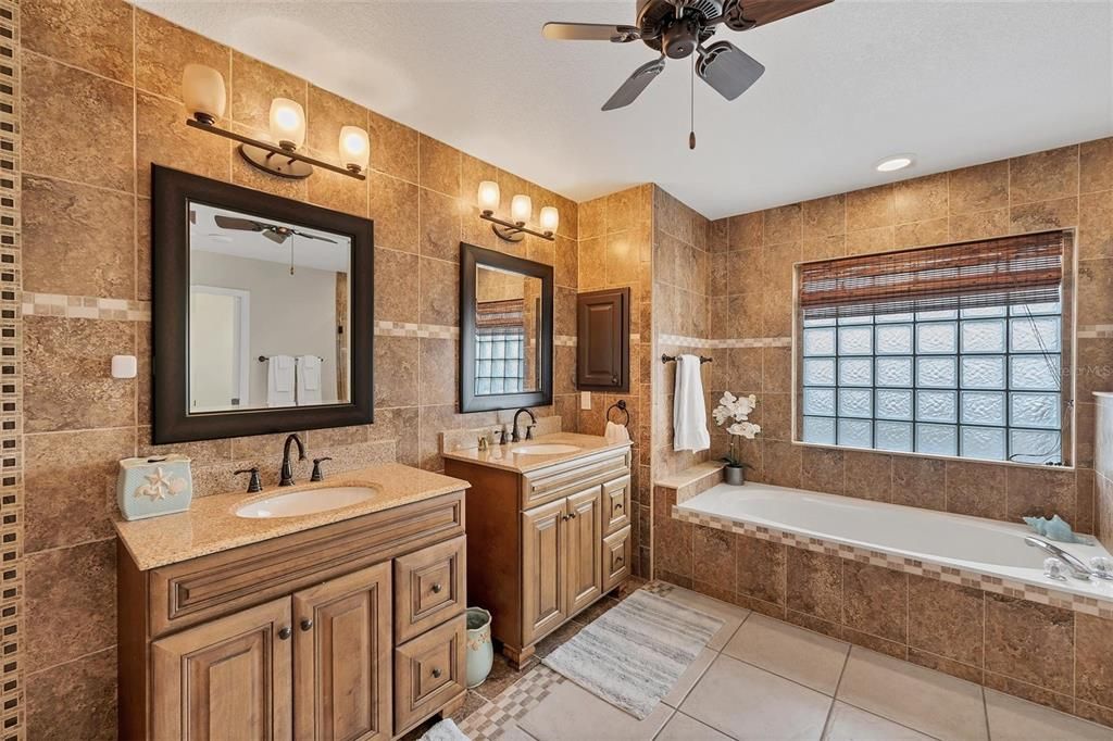 For Rent: $7,985 (3 beds, 2 baths, 2209 Square Feet)