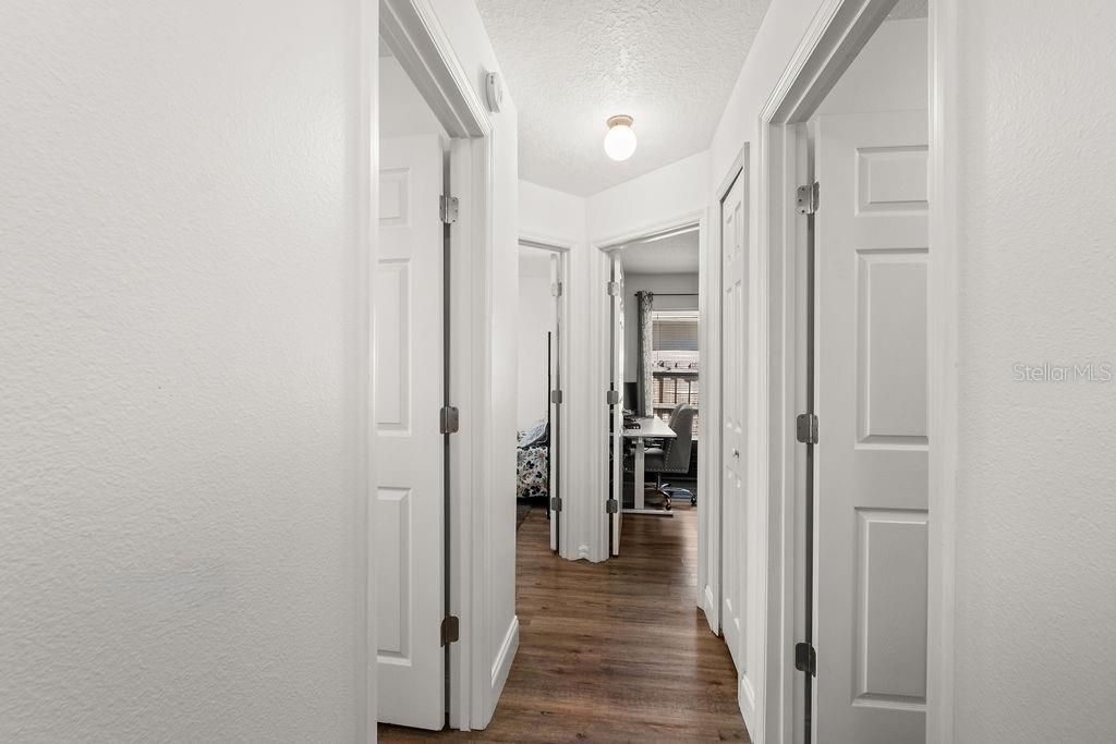 For Sale: $365,000 (4 beds, 2 baths, 1980 Square Feet)