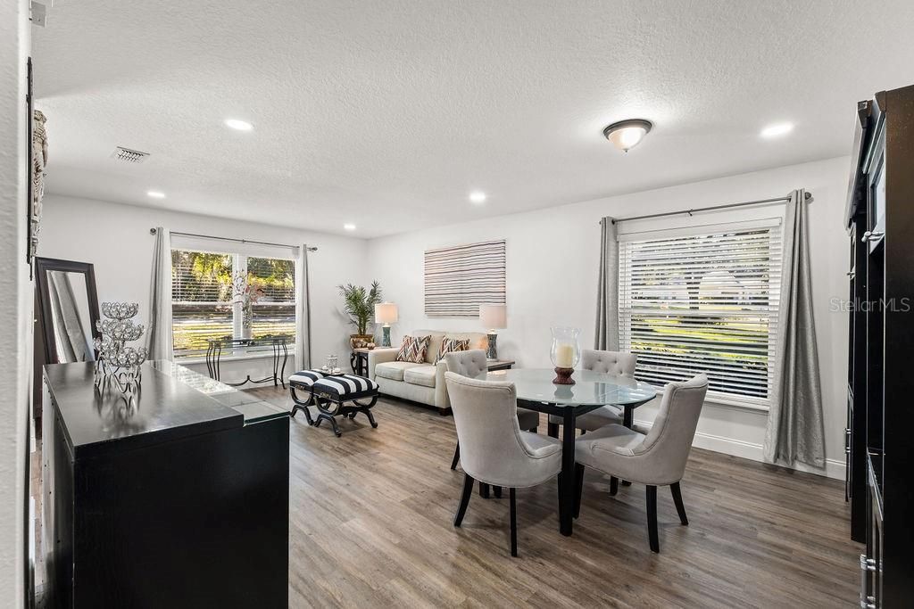 For Sale: $365,000 (4 beds, 2 baths, 1980 Square Feet)