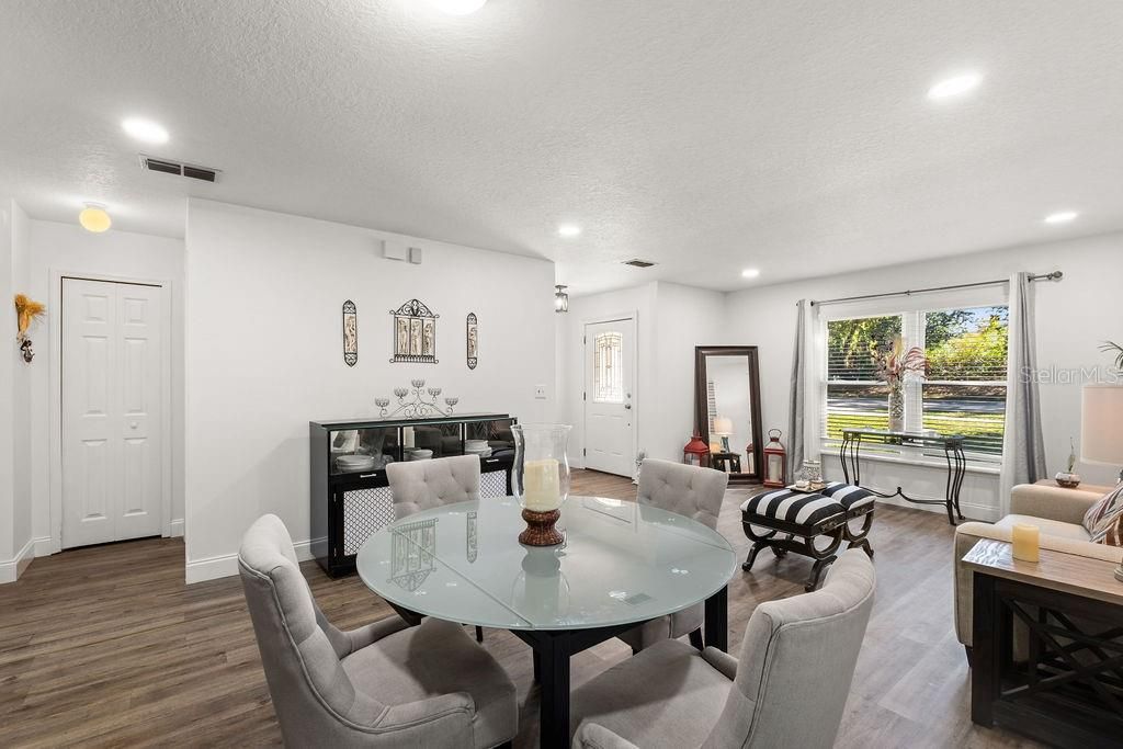 For Sale: $365,000 (4 beds, 2 baths, 1980 Square Feet)