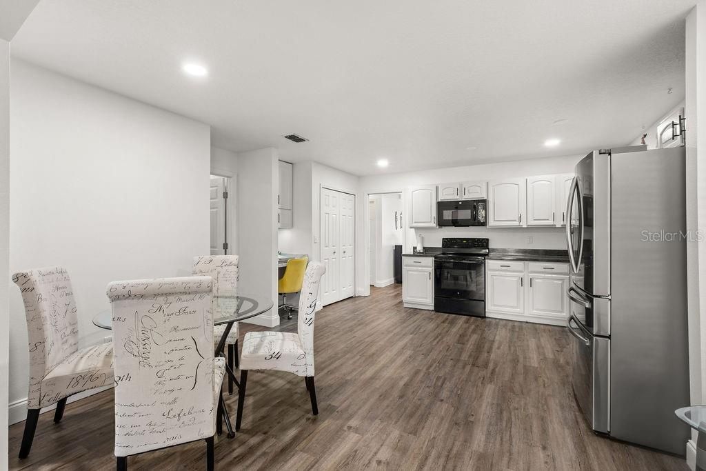 For Sale: $365,000 (4 beds, 2 baths, 1980 Square Feet)