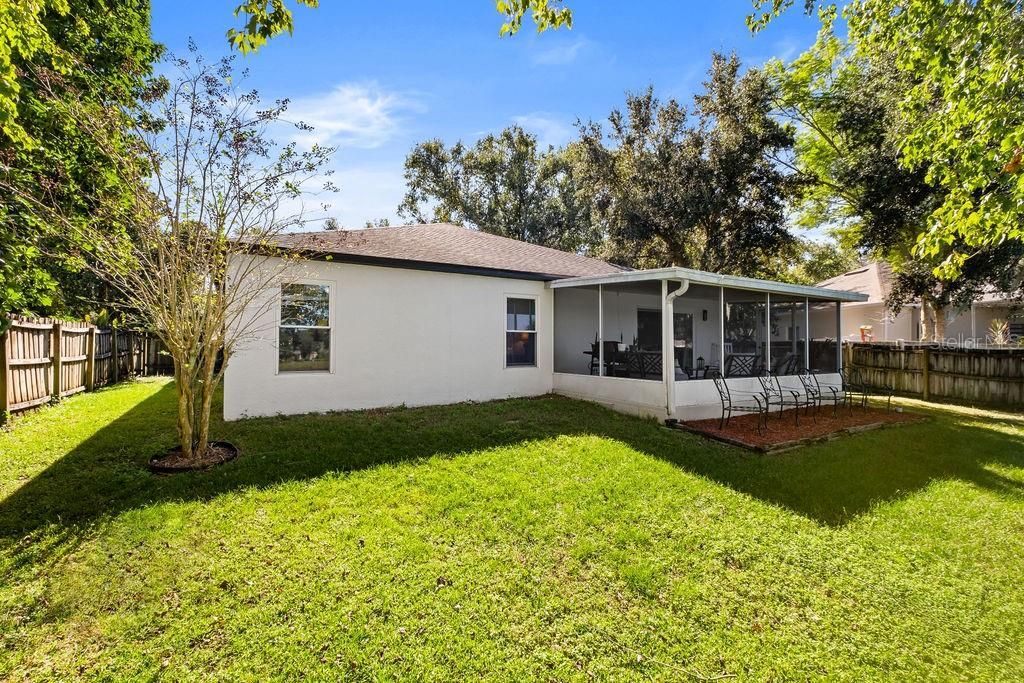 For Sale: $365,000 (4 beds, 2 baths, 1980 Square Feet)