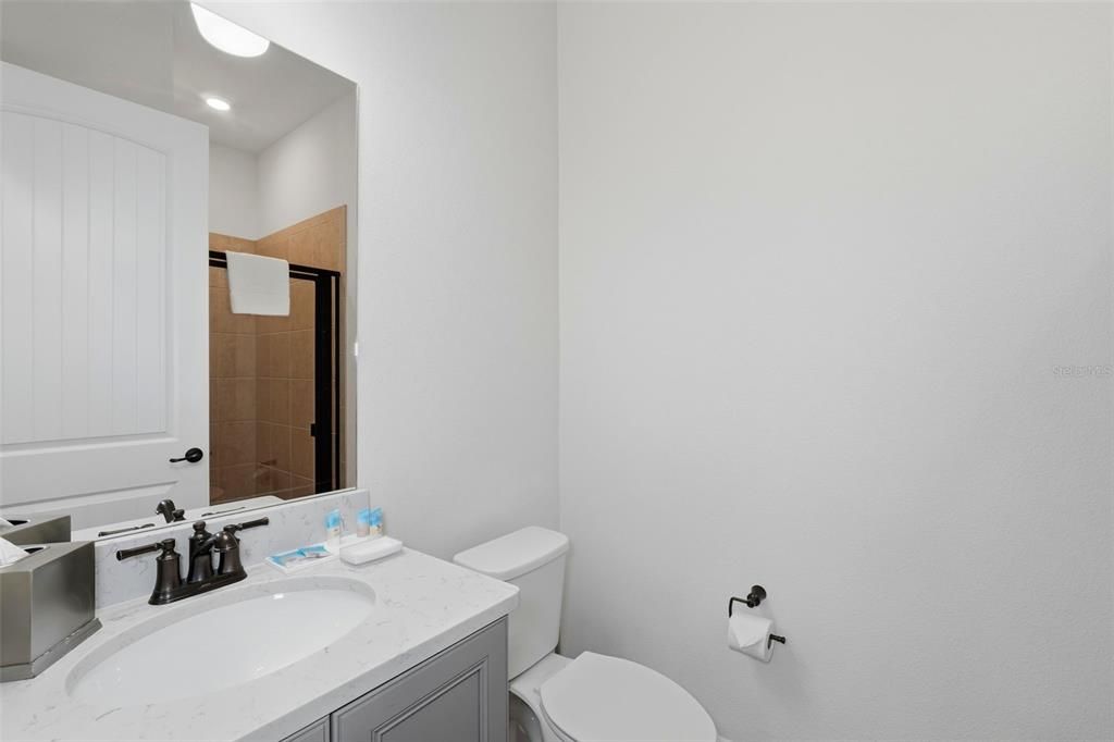 For Sale: $799,000 (5 beds, 5 baths, 1848 Square Feet)