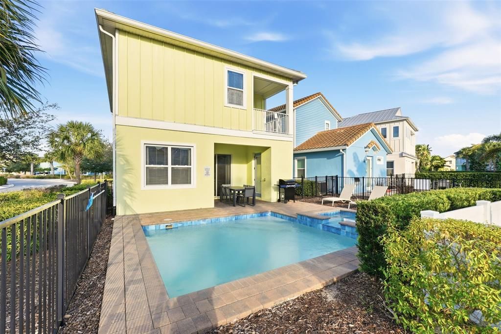 For Sale: $799,000 (5 beds, 5 baths, 1848 Square Feet)