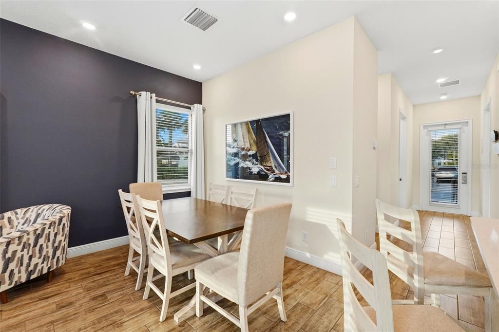 For Sale: $799,000 (5 beds, 5 baths, 1848 Square Feet)