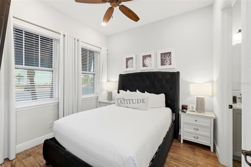 For Sale: $799,000 (5 beds, 5 baths, 1848 Square Feet)