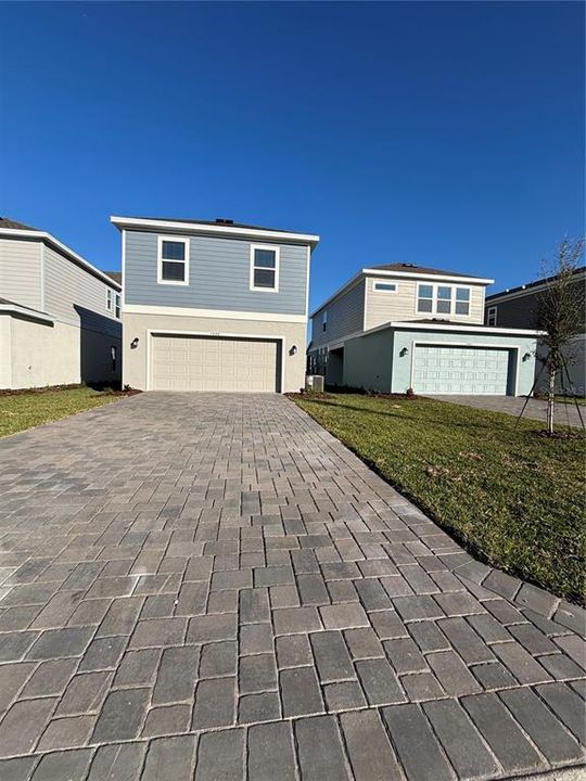 For Rent: $2,800 (3 beds, 2 baths, 1821 Square Feet)