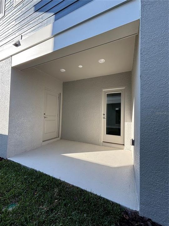 For Rent: $2,800 (3 beds, 2 baths, 1821 Square Feet)