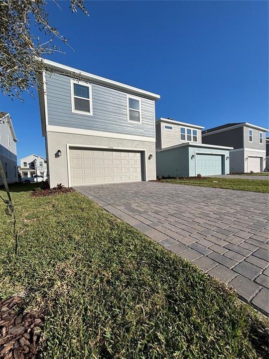 For Rent: $2,800 (3 beds, 2 baths, 1821 Square Feet)