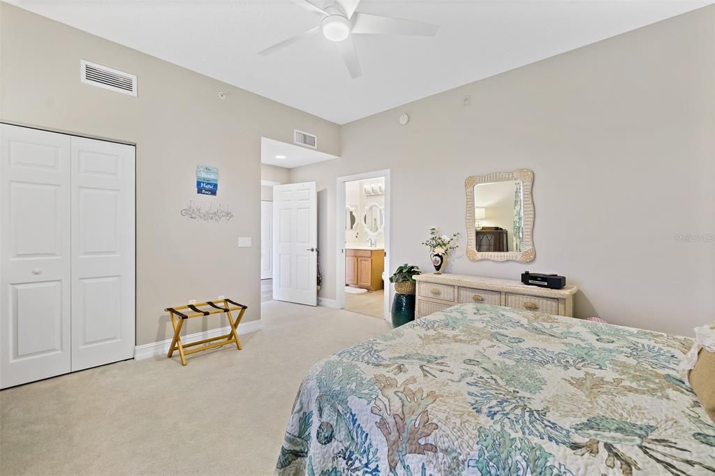 待售: $565,000 (3 贝兹, 2 浴室, 2270 平方英尺)