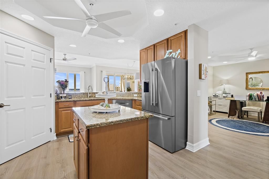 待售: $565,000 (3 贝兹, 2 浴室, 2270 平方英尺)