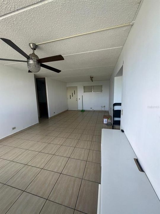 На продажу: $165,000 (3 спален, 1 ванн, 906 Квадратных фут)