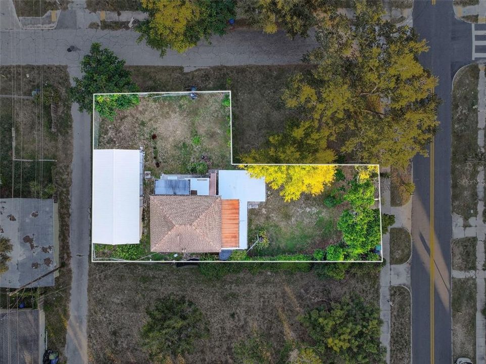 На продажу: $240,000 (4 спален, 2 ванн, 1593 Квадратных фут)