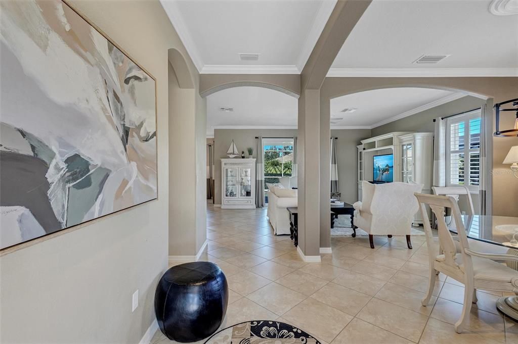 Activo con contrato: $569,995 (3 camas, 2 baños, 1829 Pies cuadrados)