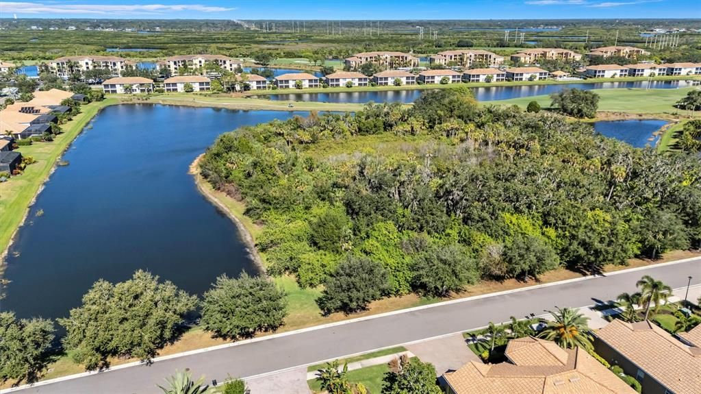 Activo con contrato: $569,995 (3 camas, 2 baños, 1829 Pies cuadrados)