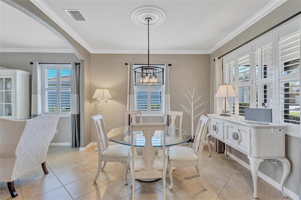 Activo con contrato: $569,995 (3 camas, 2 baños, 1829 Pies cuadrados)