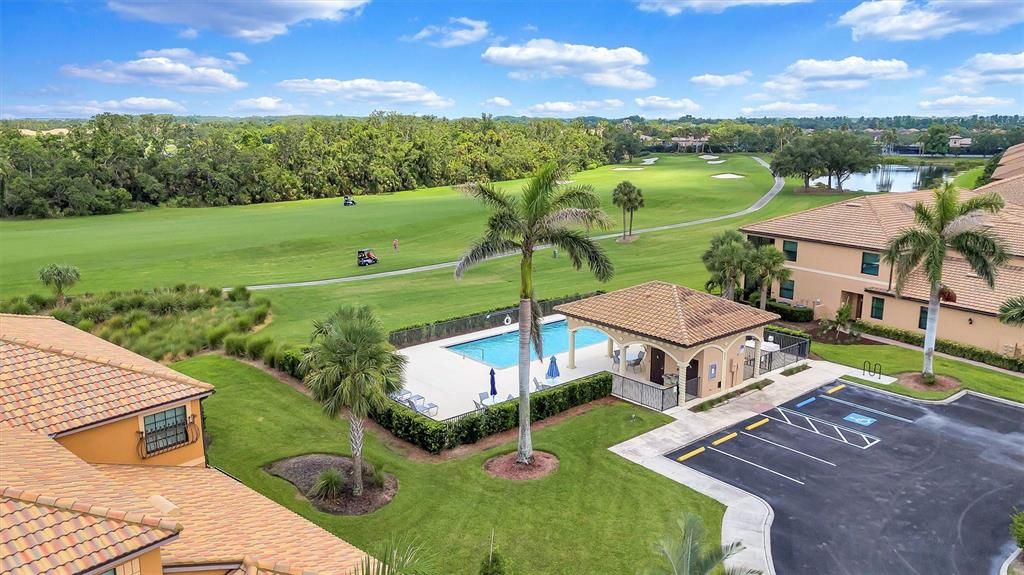 Activo con contrato: $569,995 (3 camas, 2 baños, 1829 Pies cuadrados)