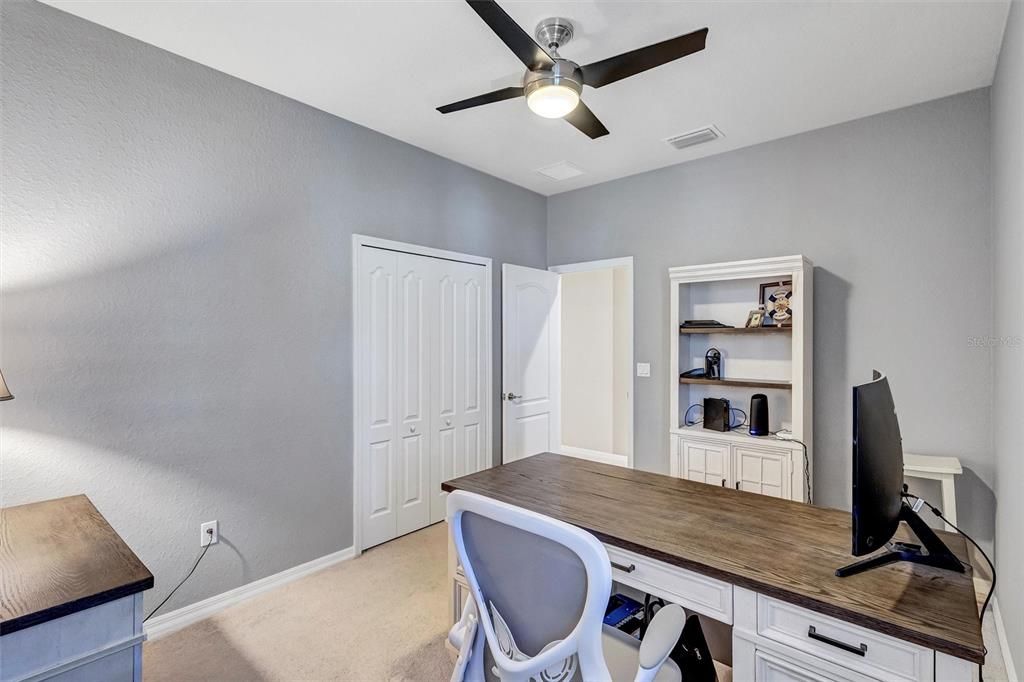 Activo con contrato: $569,995 (3 camas, 2 baños, 1829 Pies cuadrados)