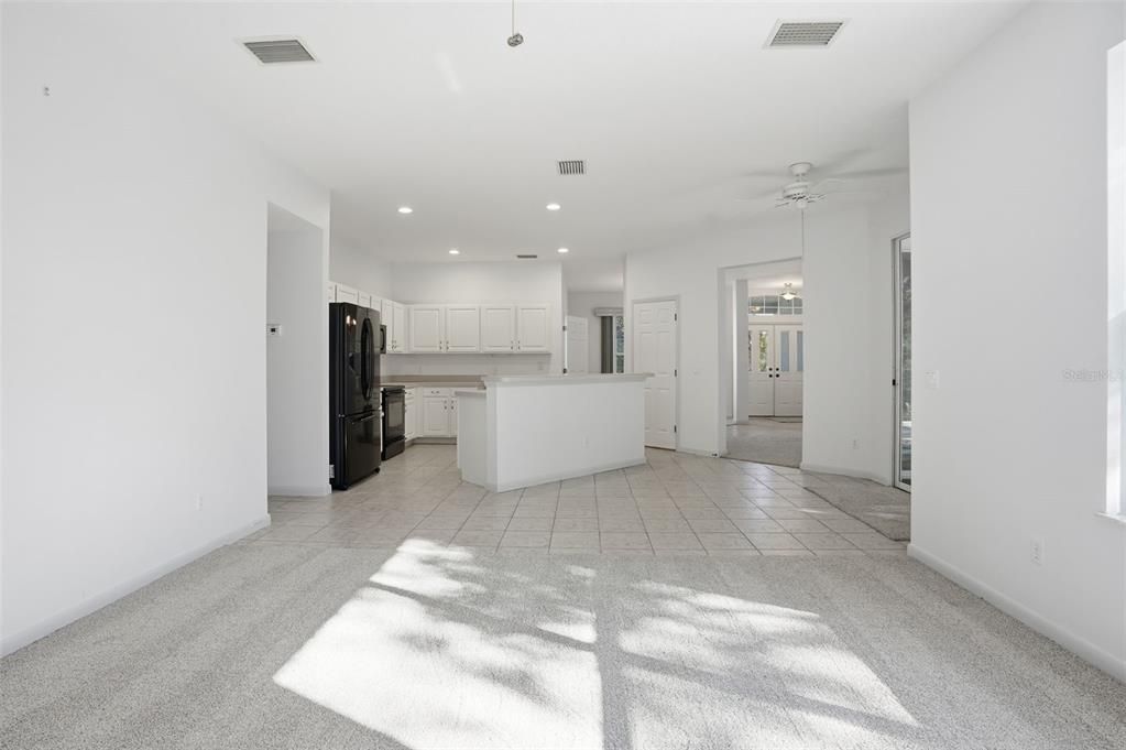 待售: $299,900 (3 贝兹, 2 浴室, 1885 平方英尺)