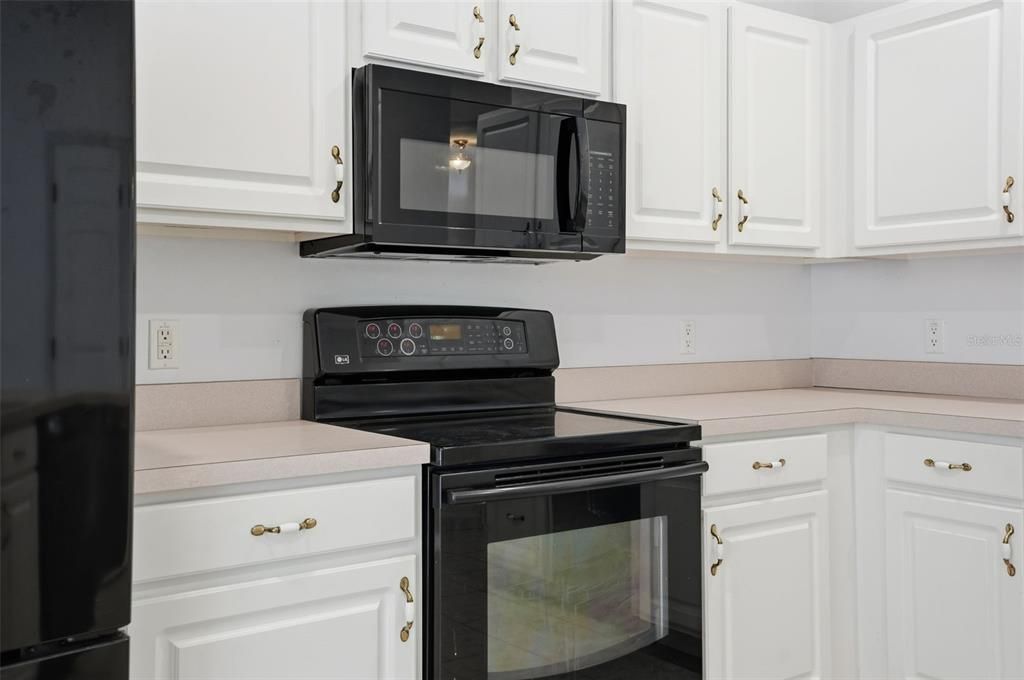 待售: $299,900 (3 贝兹, 2 浴室, 1885 平方英尺)