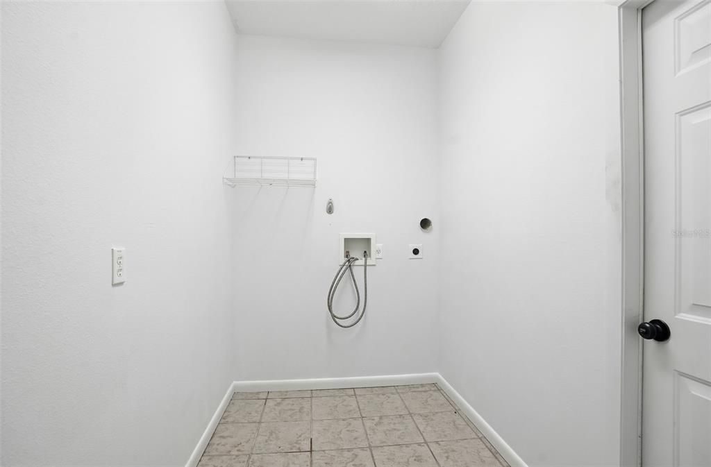 待售: $299,900 (3 贝兹, 2 浴室, 1885 平方英尺)