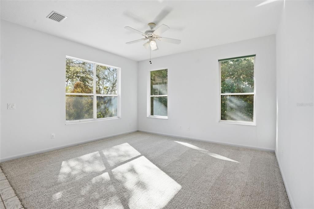 待售: $299,900 (3 贝兹, 2 浴室, 1885 平方英尺)