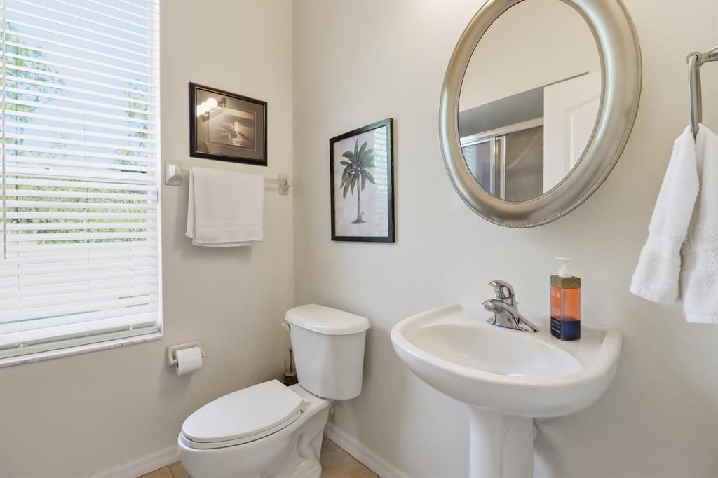 На продажу: $699,900 (4 спален, 3 ванн, 2487 Квадратных фут)