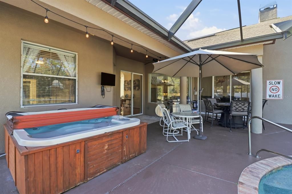 На продажу: $699,900 (4 спален, 3 ванн, 2487 Квадратных фут)