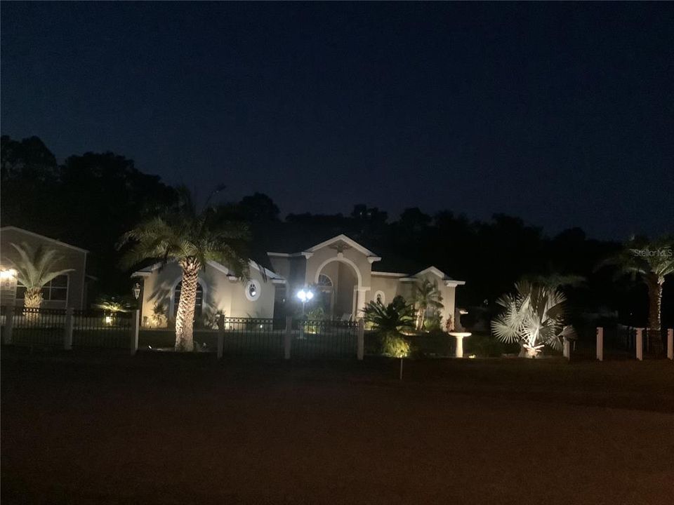 На продажу: $699,900 (4 спален, 3 ванн, 2487 Квадратных фут)