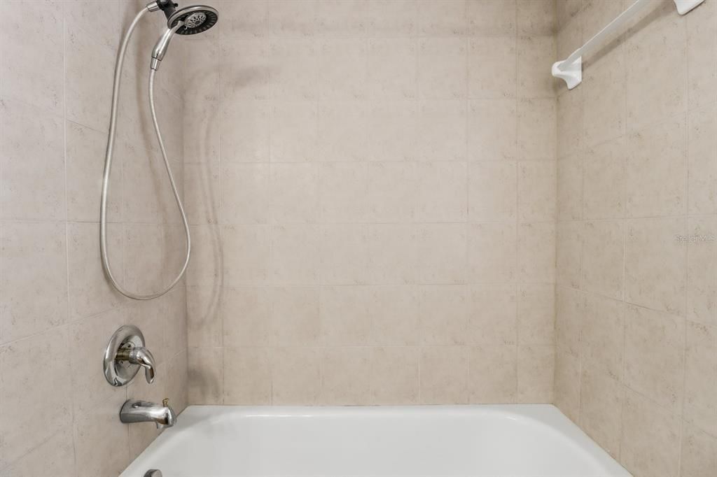 На продажу: $699,900 (4 спален, 3 ванн, 2487 Квадратных фут)