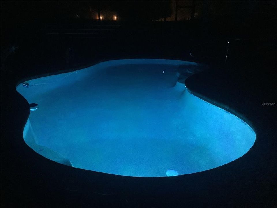 На продажу: $699,900 (4 спален, 3 ванн, 2487 Квадратных фут)