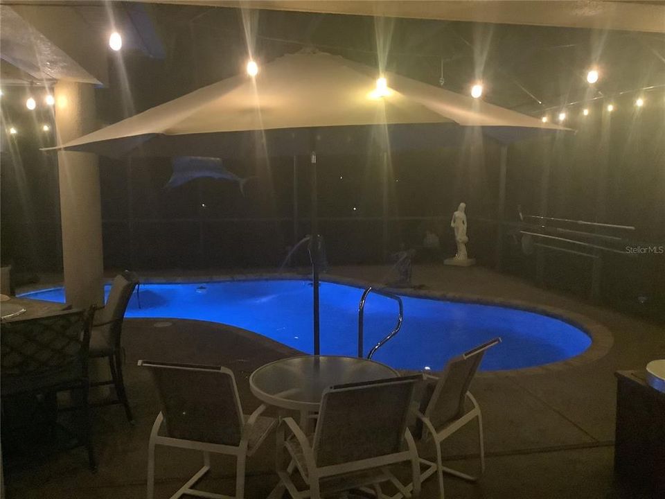 На продажу: $699,900 (4 спален, 3 ванн, 2487 Квадратных фут)