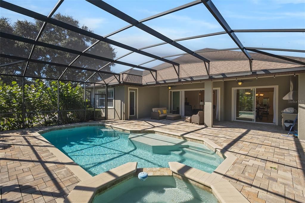 待售: $649,500 (4 贝兹, 3 浴室, 2544 平方英尺)