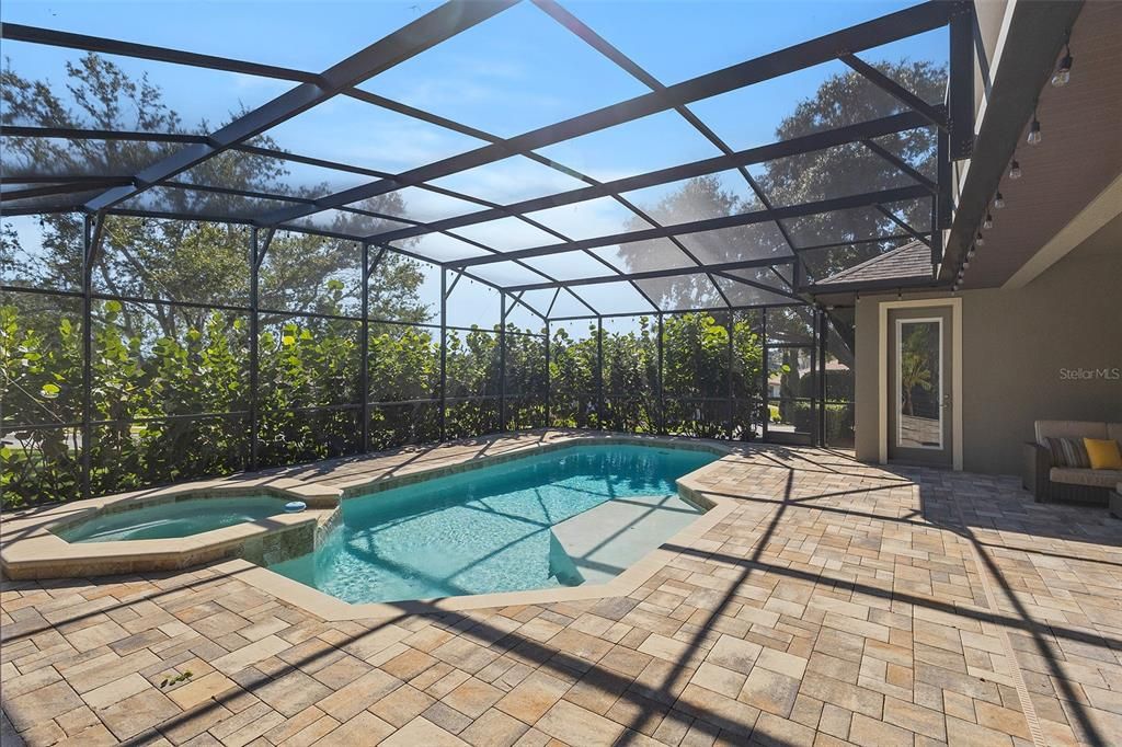 待售: $649,500 (4 贝兹, 3 浴室, 2544 平方英尺)