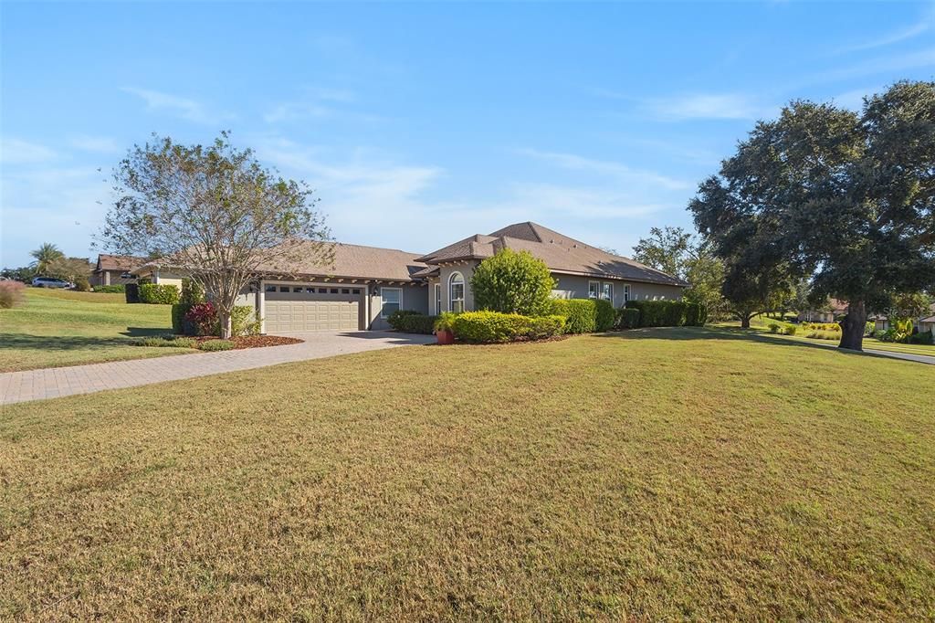 待售: $649,500 (4 贝兹, 3 浴室, 2544 平方英尺)