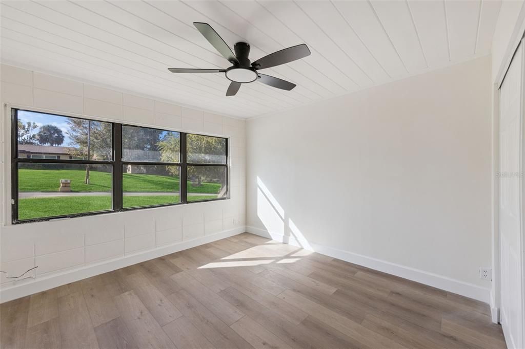 For Sale: $475,000 (4 beds, 2 baths, 2304 Square Feet)